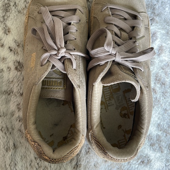 Women’s Tan/Cream Colored Puma Tennis Shoes size 8 - Picture 12 of 12